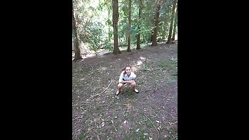 Naughty Poppy - Peeing in the Woods - Onlyfans Pissing Clips