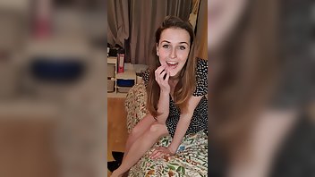 sophiatruee HAVE YOU BEEN HIDING YOUR FETISH FROM ME YOU HAVE A FOOT FETISH I knew you did. When yo xxx