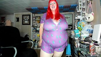 winkingdaisys i know more clown makeup but hey look what i am wearing i know yall will enjoy this xxx