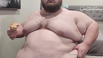 Femalefeederheaven He S In Love w/ This New Italian Bakery I Found I Had To Get Him Another Lobster Tail F