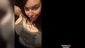 Lovely.Lilith.Snap.Attack