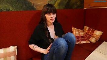 Sydney Harwin - Mommy And Son - Claustrophobic (POV)